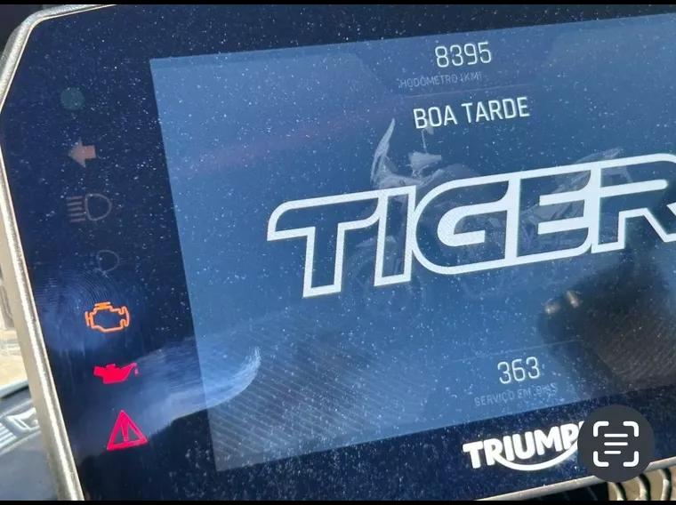 Triumph Tiger 900 Preto 5