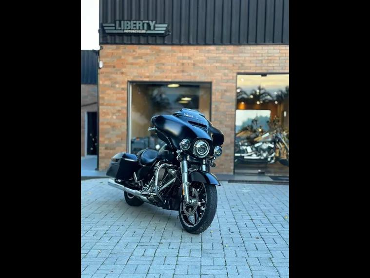 Harley-Davidson Street Glide Preto 4