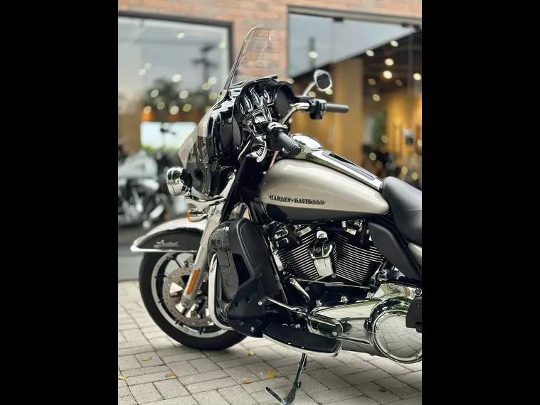 Harley-Davidson Ultra Limited Cinza 4