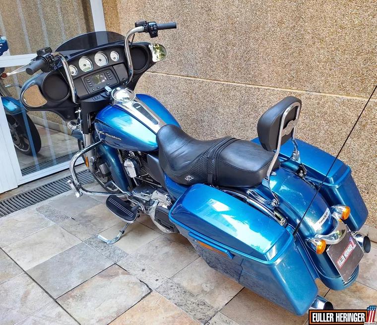 Harley-Davidson Street Glide Azul 10
